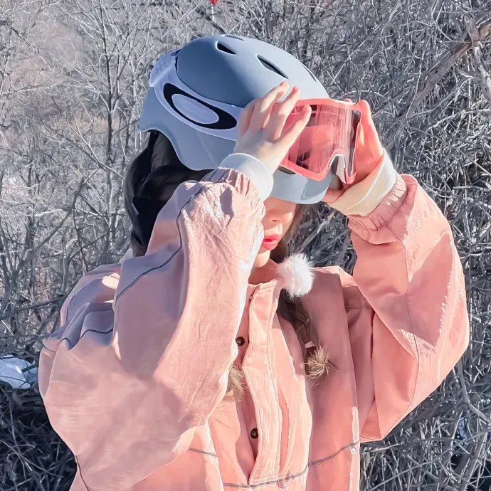 迟来的情爱比草贱